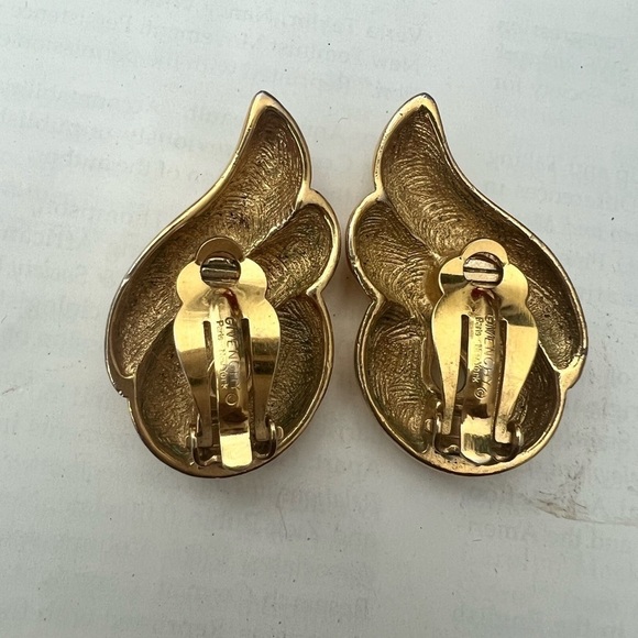 Givenchy chunky 80’s gold vintage earrings - Picture 3 of 5